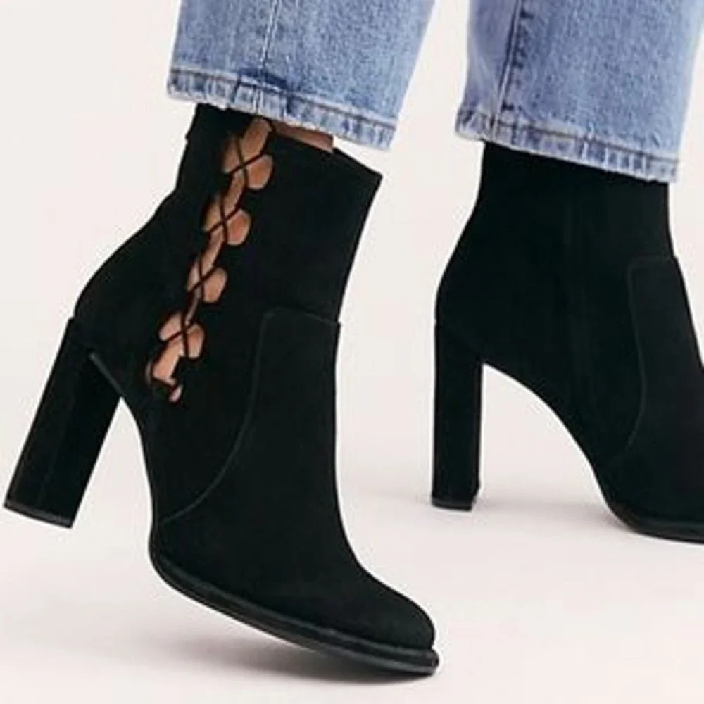 Free People Cecile Ankle Boots Suede Lace Up Side Block Heel Tan Camel Size 41